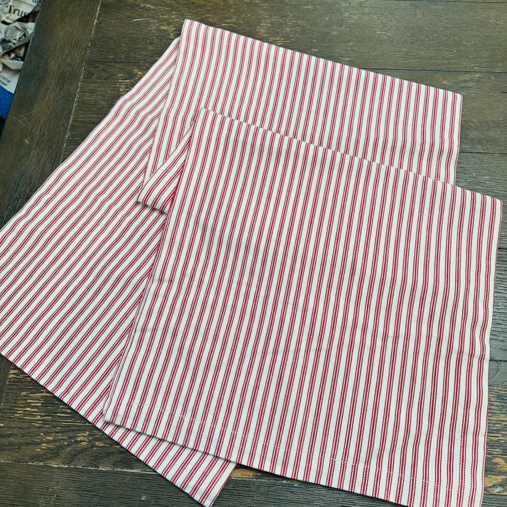 Pottery Barn Red Wheaton Striped Table Runner 108 inch Cotton Festive Holiday